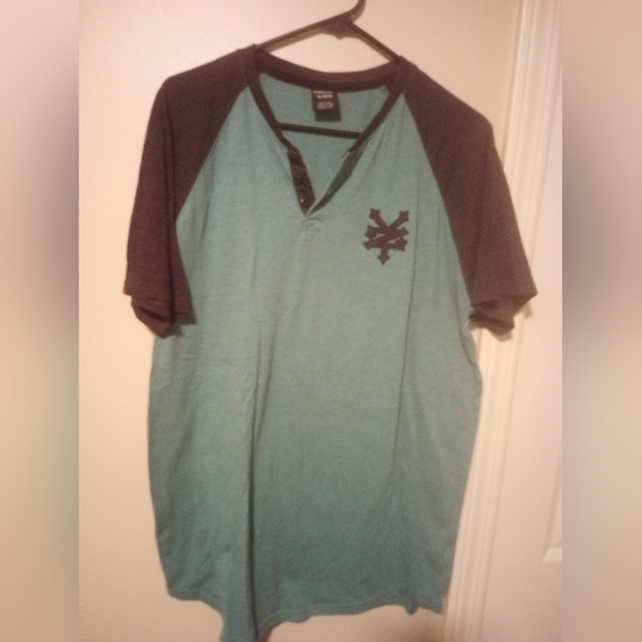 Zoo York men's short sleeve half button pullover tee - Picture 2 of 5